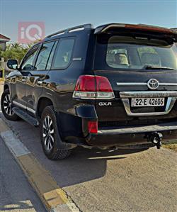 تويوتا لاندكروزر